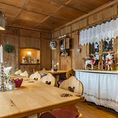 & Alpine Tradition Jenewein * Fulpmes
